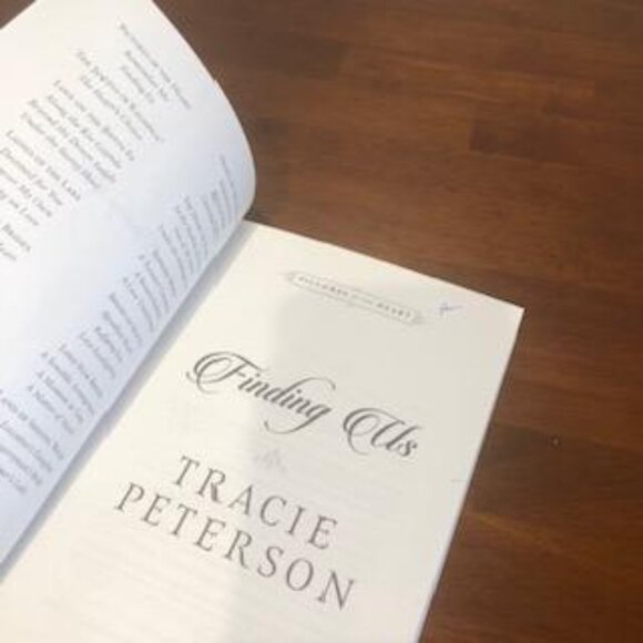 Finding Us (Pictures of the Heart 2) Pre-Owned Book - Picture 11 of 11